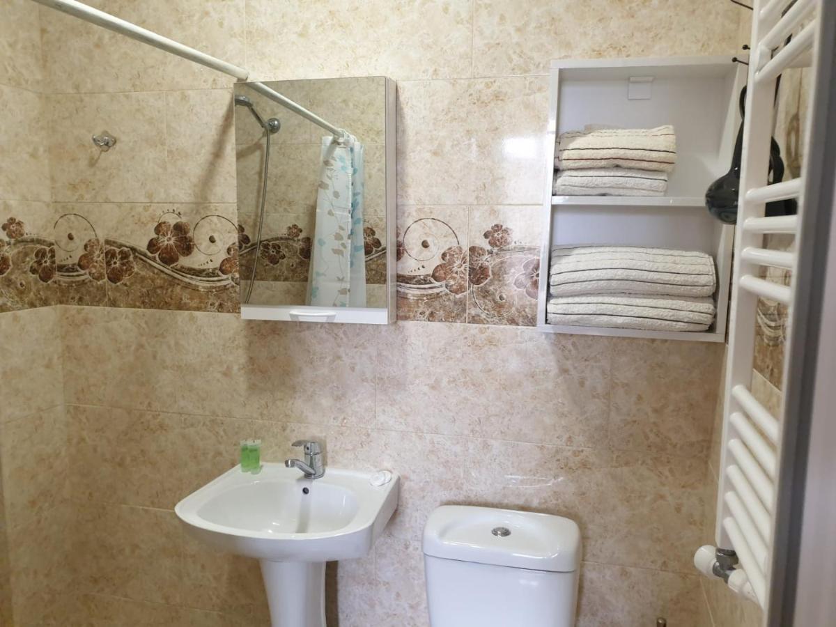 Telav Holl Hotel Telavi Luaran gambar