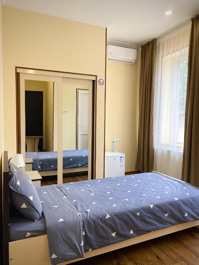 Telav Holl Hotel Telavi Luaran gambar