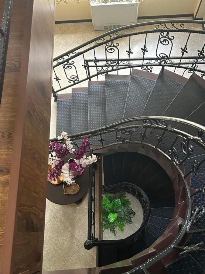 Telav Holl Hotel Telavi Luaran gambar
